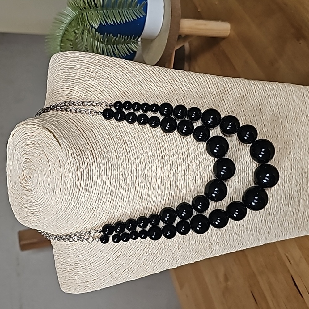 Black Pearls Necklace NWT